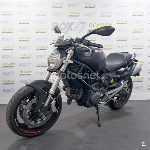Ducati Monster 696 – Vista 3