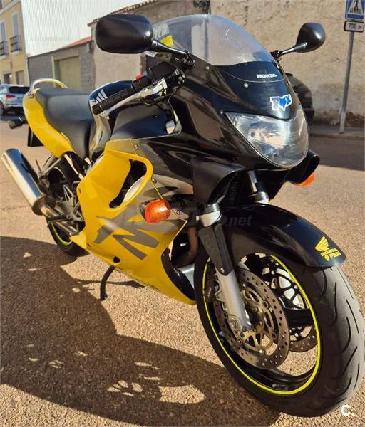 Honda CBR 600F – Vista 3