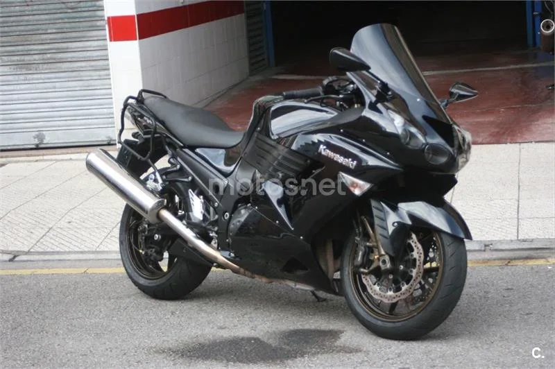 Kawasaki ZZR 1400 – Vista 4