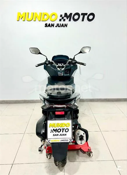 Honda PCX 125 – Vista 7