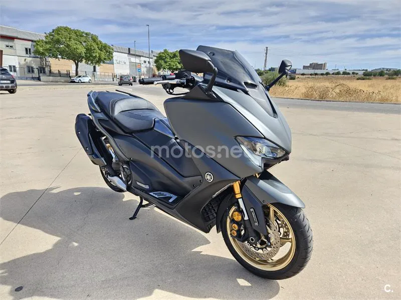 Yamaha TMAX 560 – Vista 2