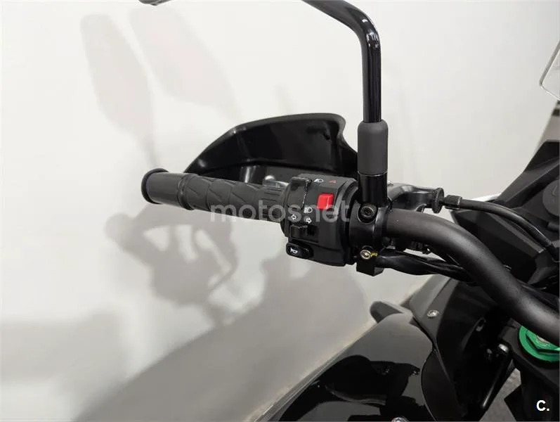 Kawasaki Versys – Vista 10
