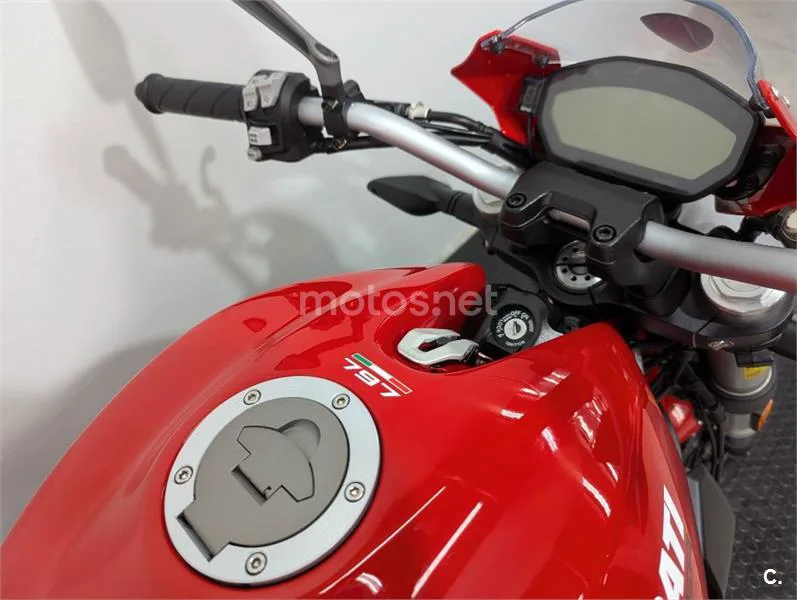 Ducati Monster 797 – Vista 11