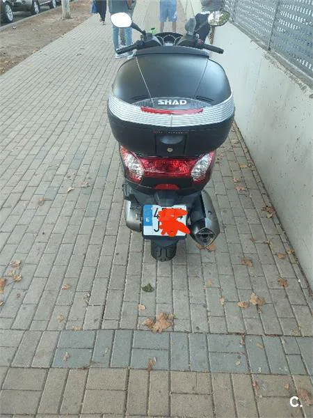 Kymco Super Dink 300i – Vista 4