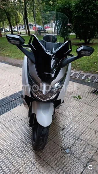 Honda Forza – Vista 2