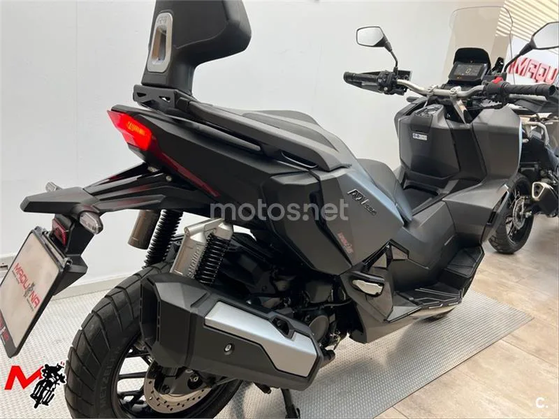 Honda ADV 350 – Vista 4