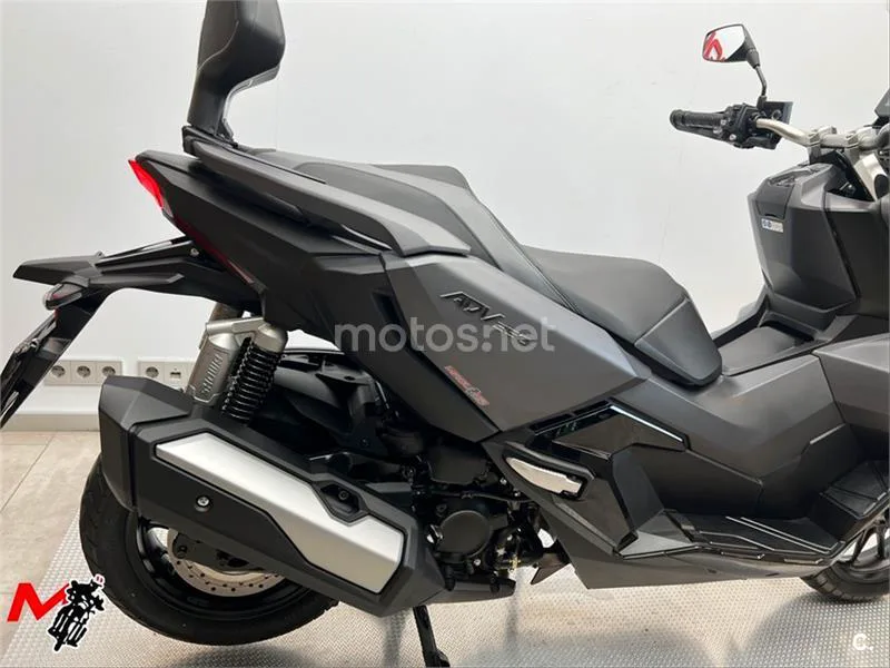 Honda ADV 350 – Vista 5