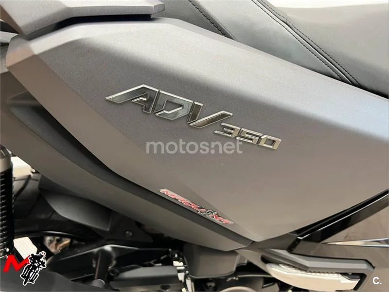 Honda ADV 350 – Vista 8