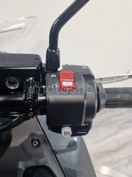 Honda NT1100 – Vista 13