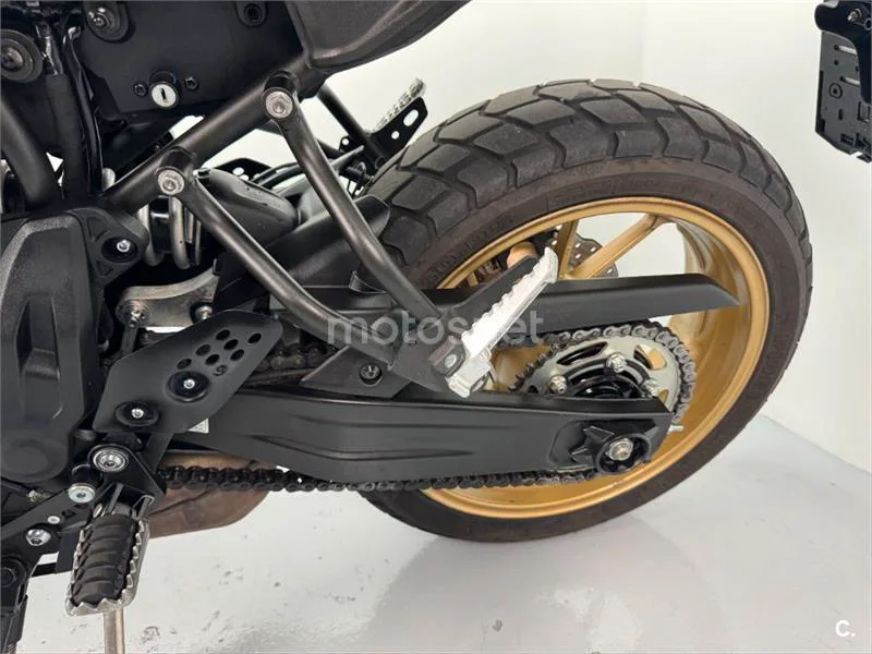 Yamaha XSR 700 – Vista 15