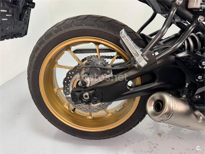 Yamaha XSR 700 – Vista 6