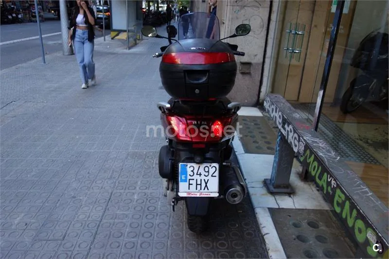 Yamaha XMAX 250 - Vista 12