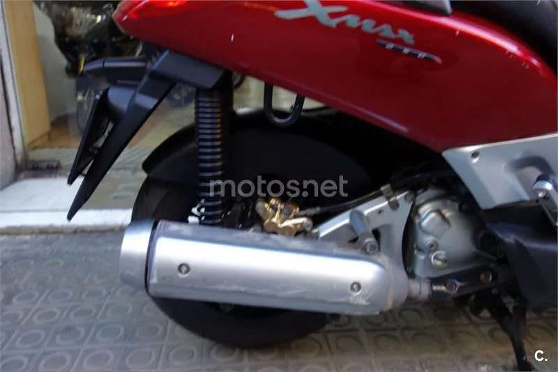 Yamaha XMAX 250 - Vista 14