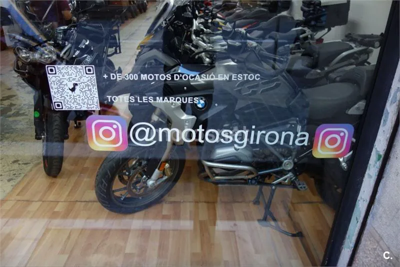 Yamaha XMAX 250 - Vista 17