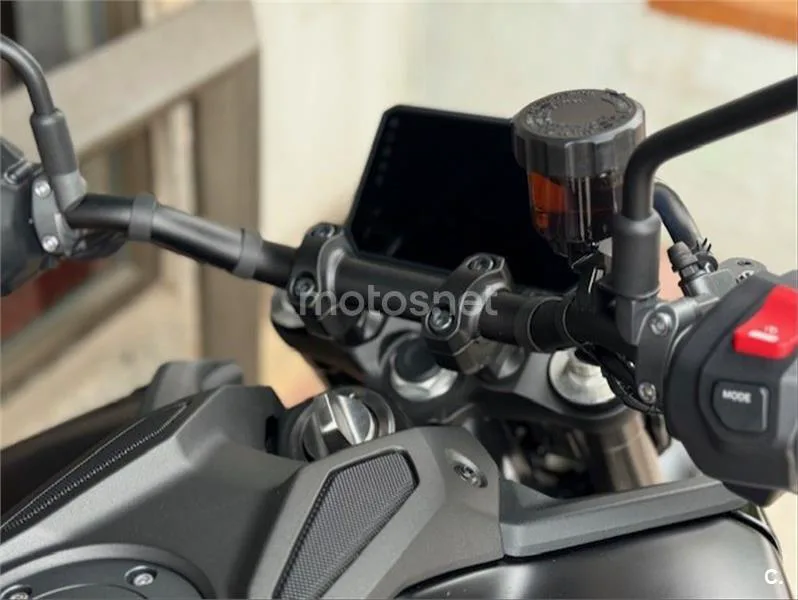 Yamaha MT-09 – Vista 10