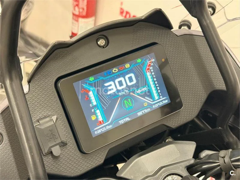 QJ Motor SRT 700 – Vista 6