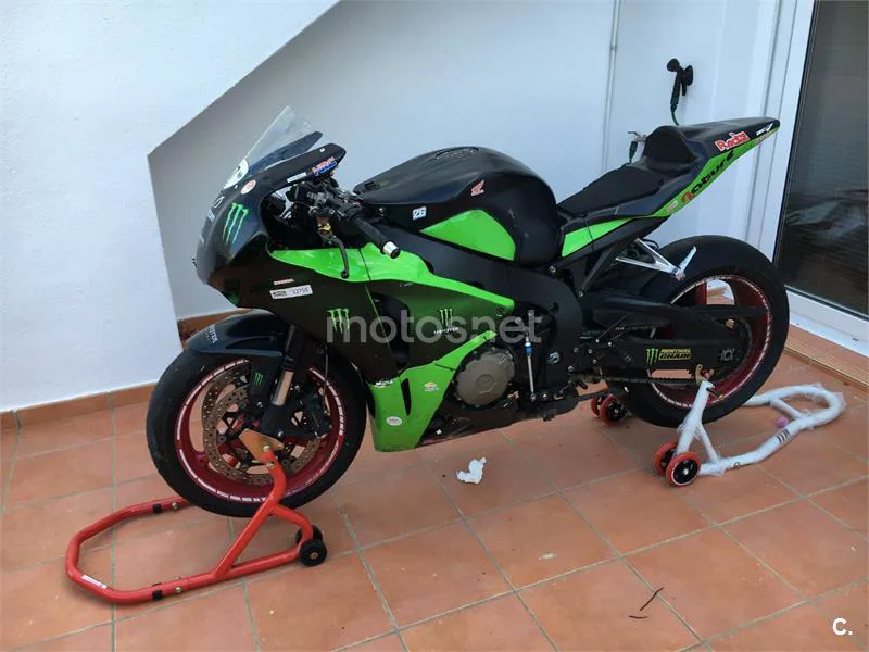 Honda CBR 1000 RR Fireblade – Vista 8
