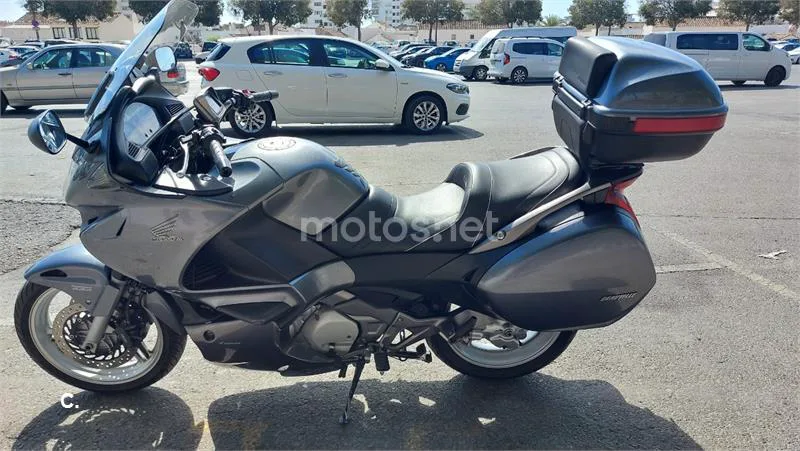 Honda NT 700 Deauville – Vista 50