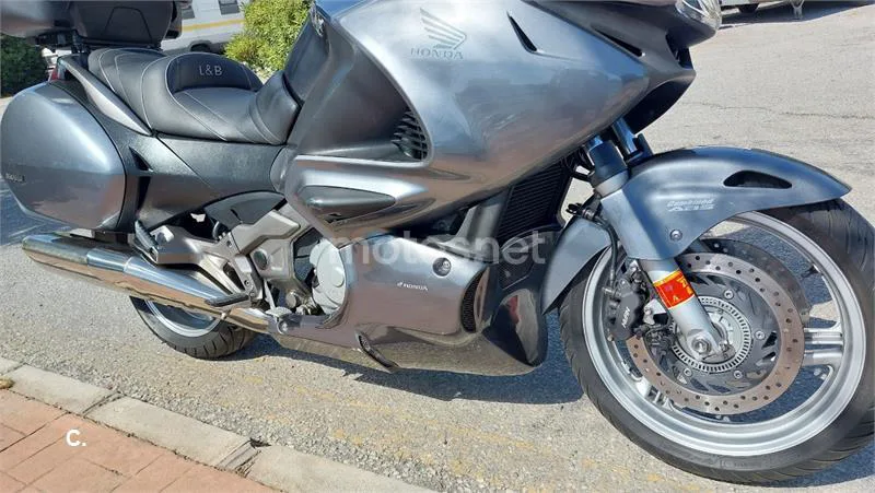 Honda NT 700 Deauville – Vista 52