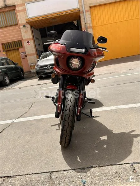 Harley-Davidson Low Rider ST – Vista 3