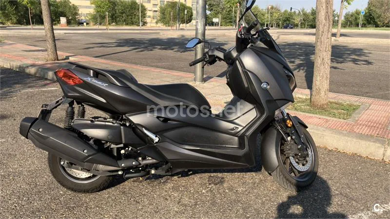 Yamaha XMAX 400 – Vista 2