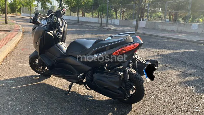 Yamaha XMAX 400 – Vista 4