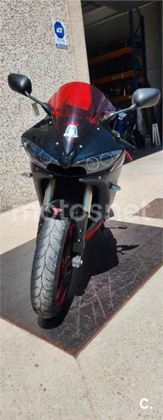 Yamaha R6 – Vista 3