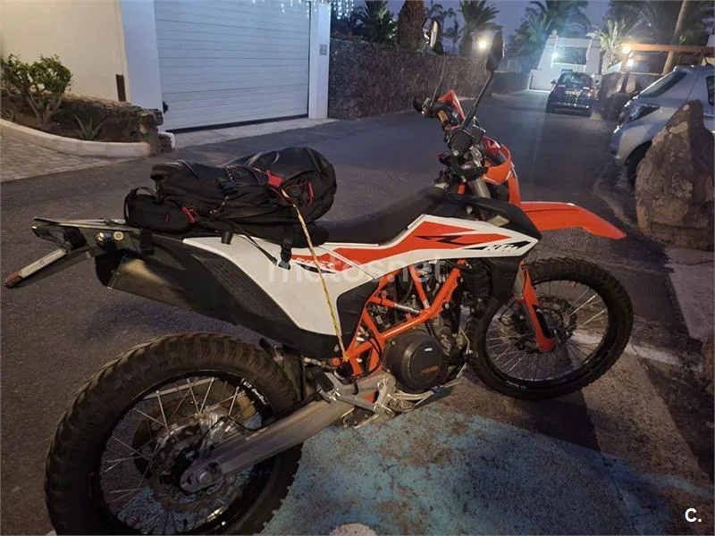 KTM 690 Enduro R – Vista 13