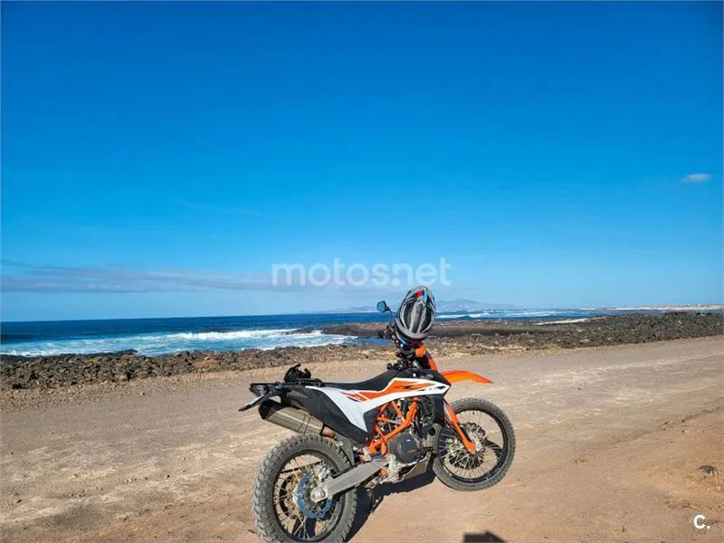 KTM 690 Enduro R – Vista 16