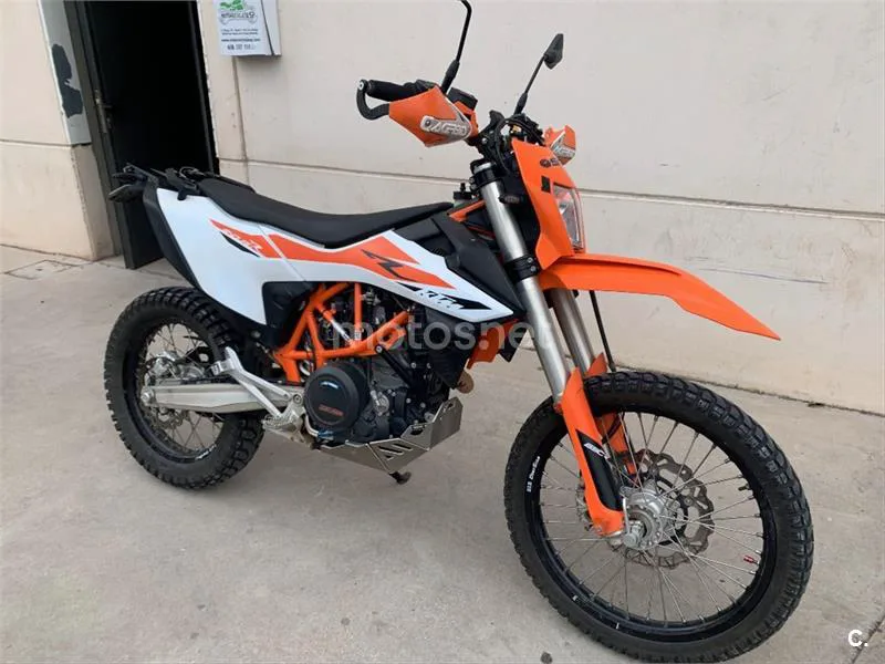 KTM 690 Enduro R – Vista 23