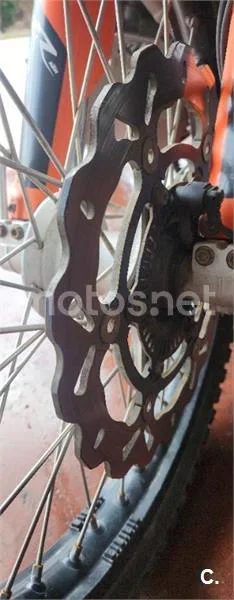 KTM 690 Enduro R – Vista 7