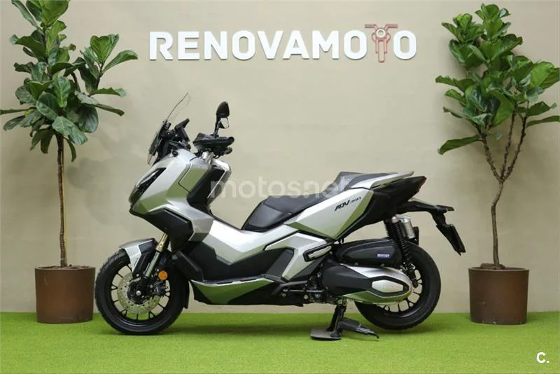Honda ADV 350 – Vista 4
