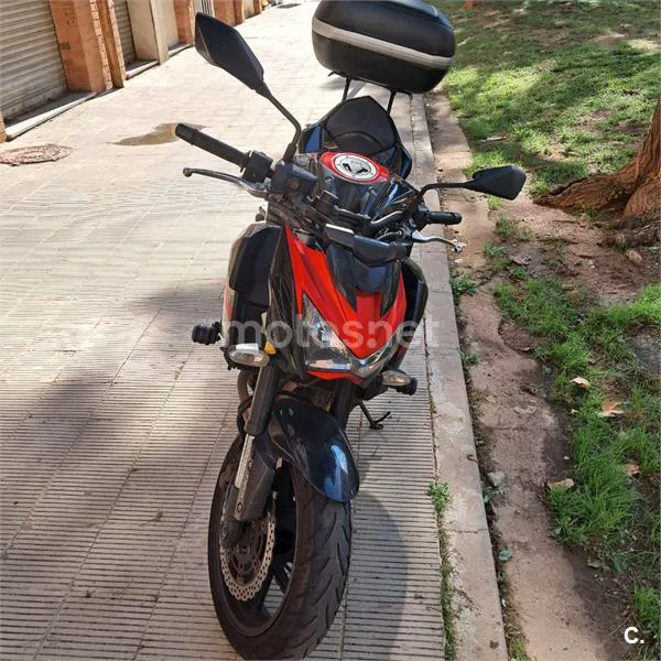 Kawasaki Z 800e – Vista 2