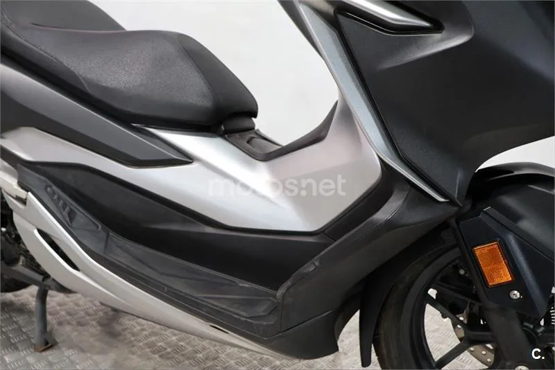 Honda Forza – Vista 12