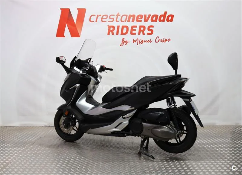 Honda Forza – Vista 10