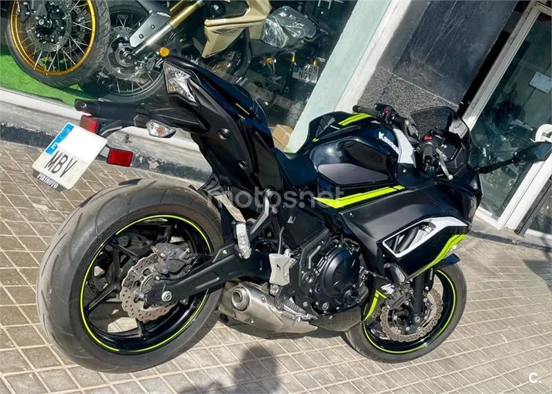 Kawasaki Ninja 650 – Vista 4