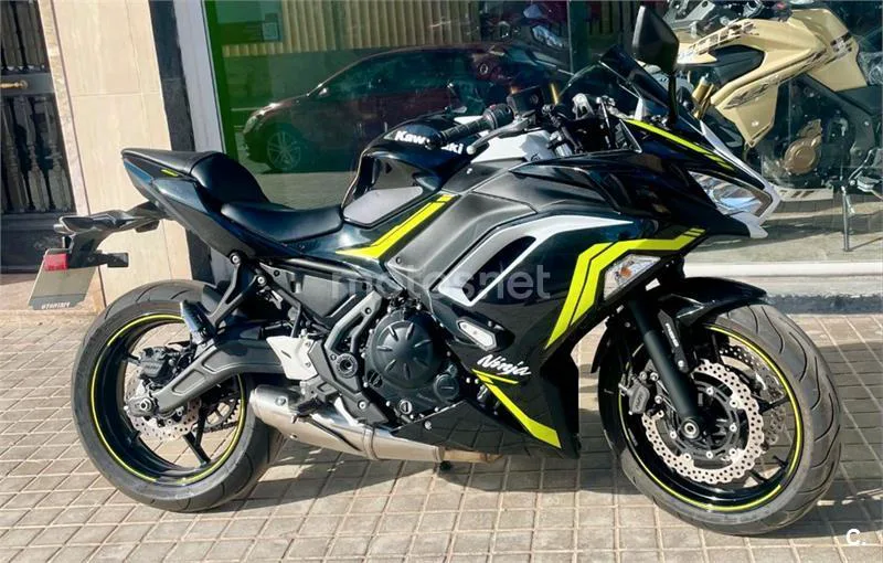 Kawasaki Ninja 650 – Vista 5