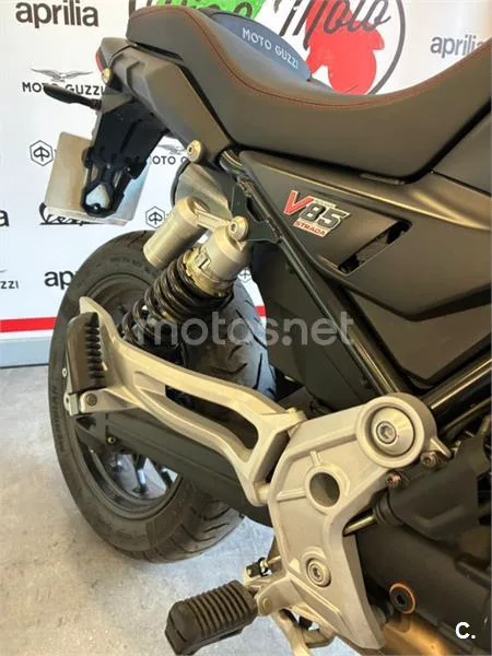 Moto Guzzi V85 Strada – Vista 3
