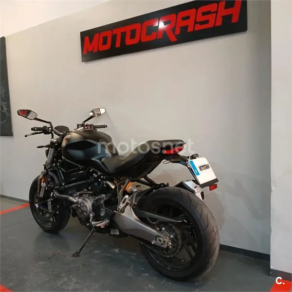 Ducati Monster 821 – Vista 5