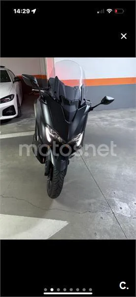 Yamaha TMAX 560 – Vista 8