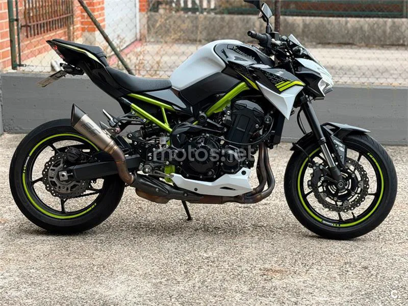 Kawasaki Z900 – Vista 7