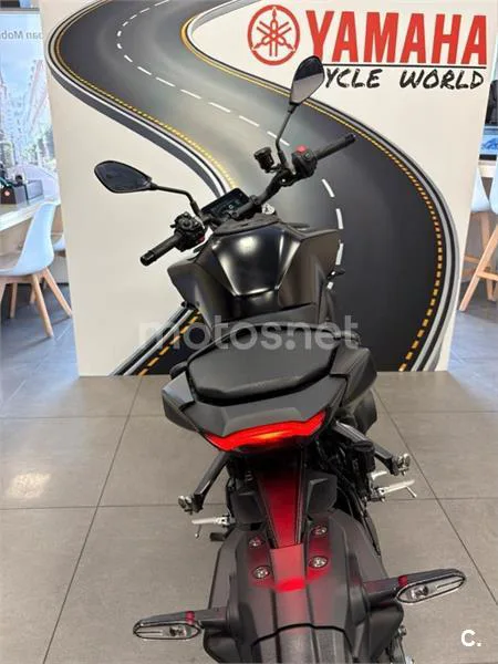 Yamaha MT-09 – Vista 6