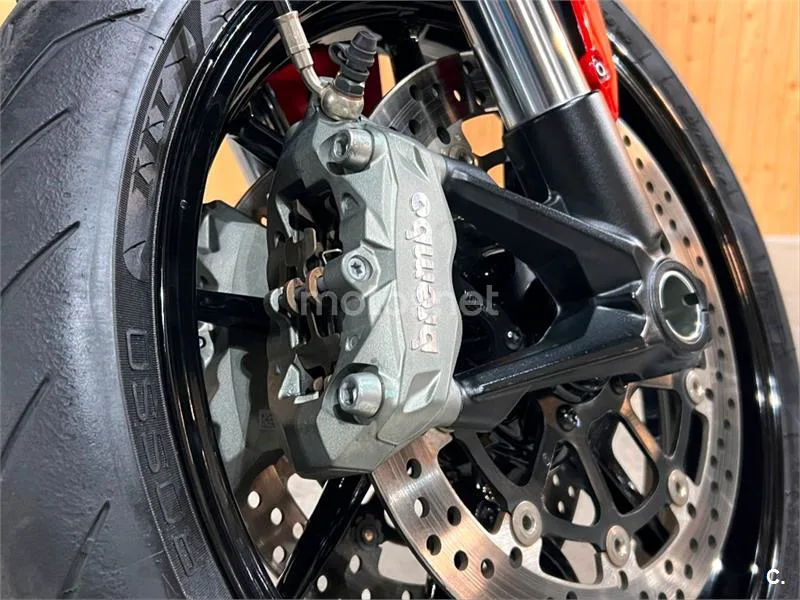 Ducati Monster – Vista 12