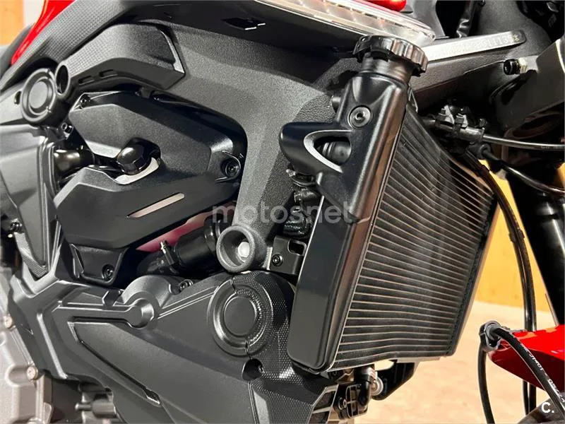 Ducati Monster – Vista 13