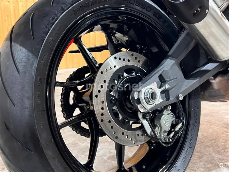 Ducati Monster – Vista 19