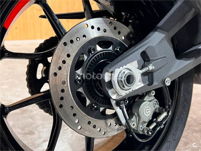 Ducati Monster – Vista 20