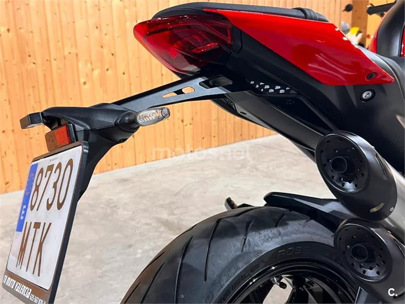 Ducati Monster – Vista 22