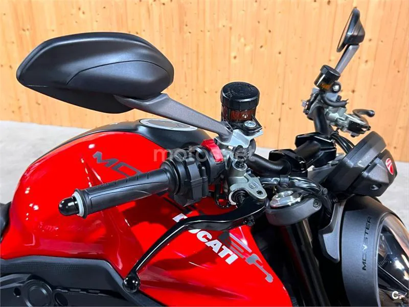 Ducati Monster – Vista 26