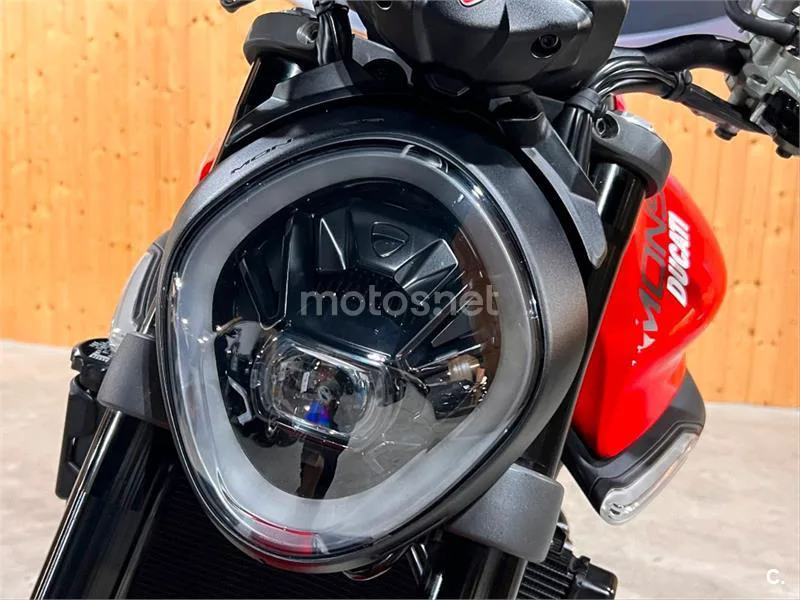 Ducati Monster – Vista 33