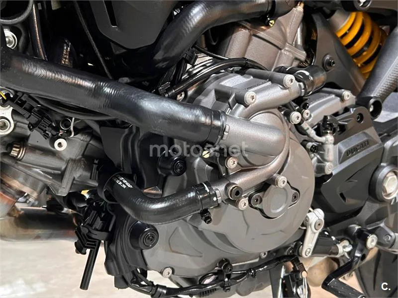 Ducati Monster – Vista 39